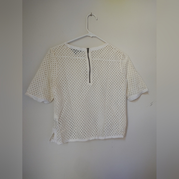 Eyelet Top - Picture 5 of 6